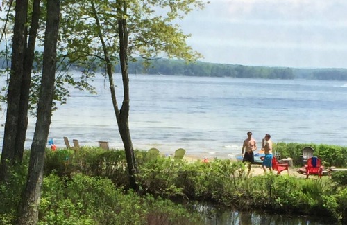 Meredith Cottage | Three Bedroom Cottage w/ 80' of Sandy beach waterfront on Lake Winniepsauke