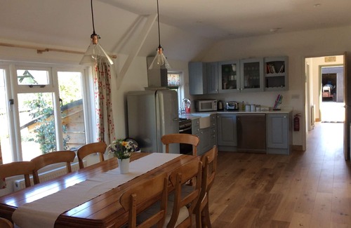 Mayfield House | Three bedroom holiday cottage set with in 12 acres of Wealden countryside