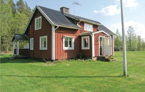 Bastas House | Three-Bedroom Holiday Home In Langaryd