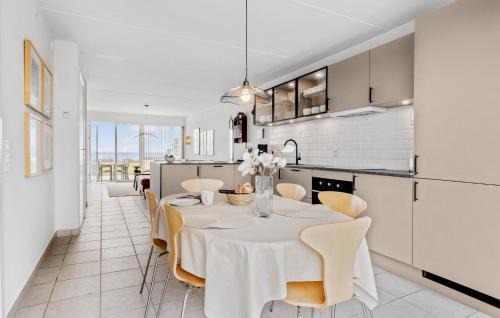 Assens House | Three-Bedroom Holiday Home In Assens