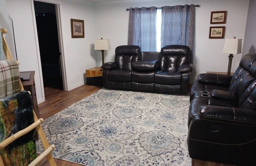 Superior House | Three Bedroom Home in Superior, AZ