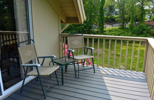 Dennis House | Three bedroom home sleeping 7 on Bayside with central air!