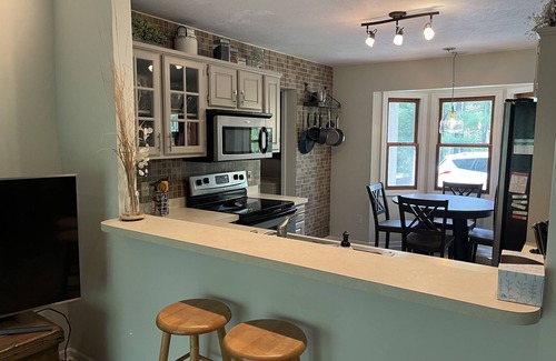 Glen Arbor House | Three Bedroom, Newly Remodeled Home, Just Two Blocks From Downtown Glen Arbor.