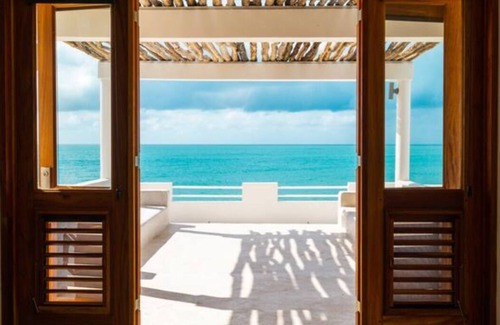 Treasure Beach Villa | Three Bedroom Oceanfront Ecoluxe Haven in Treasure Beach Jamaica