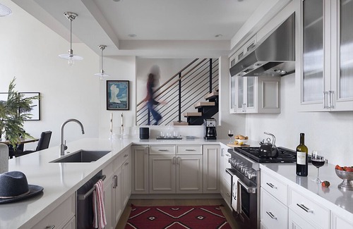 Jackson Villa | Three Bedroom, Open Concept Living