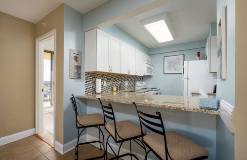 North Ocean City Condo | Three bedroom side condo on the ocean in North OC