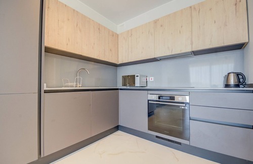 St. Andrew's Apartment | Three Bedroom Suite 7