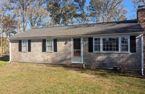 East Harwich House | Three Bedroom Two Bath Ranch in Harwich FRI TO FRI WEEKLY RENTALS ONLY PLEASE