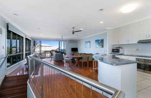 Point Lookout House | Three bedroom unit close to everything.