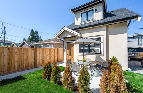 Killarney Villa | Three bedrooms new laneway house near public transit