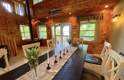 Dandridge Cabin | Three cabin levels of lake front relaxation close to all main East TN activities