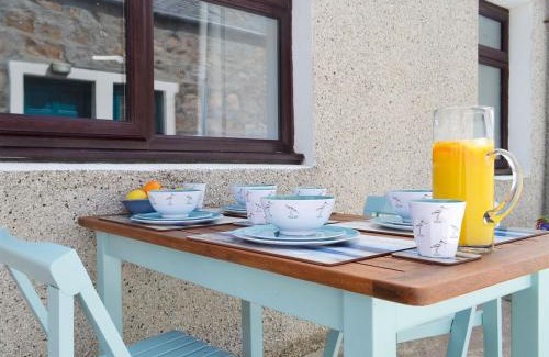 Buckie House | Three Creeks Cottage