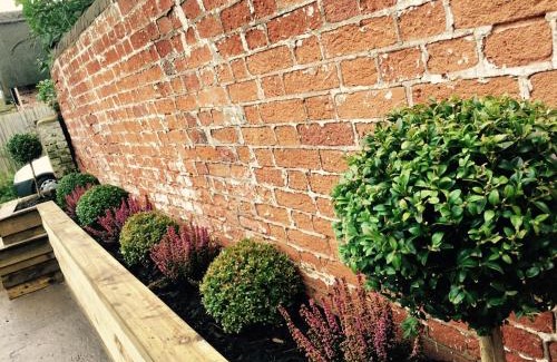 Harnham House | Three Crowns Guest House