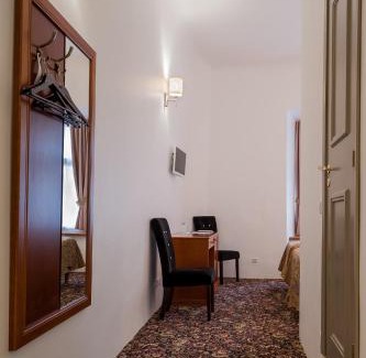 Old Town Hotel | Three Crowns Residents