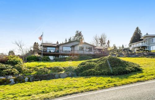 Freeland House | Three Eagles On Whidbey