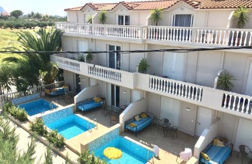 Agrilia House | Three Graces Holiday Houses Complex