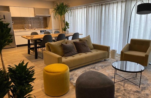Shinagawa Apartment | THREE