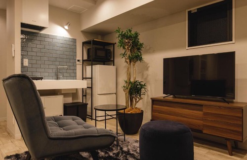 Shinagawa Apartment | THREE