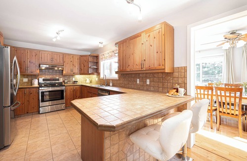 Saint Come Ski Chalet | Three Lakes Cottage | Private Beach | Fireplace | BBQ |