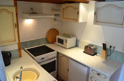 Perrusson Cottage | Three Loire Valley cottages with exclusive carp fishing lake & huge heated pool