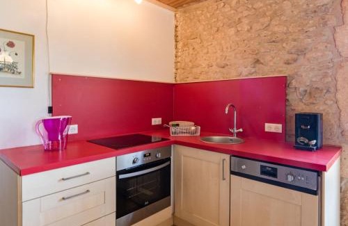Peyzac-le-Moustier House | Three lovely g tes surrounded by nature with private swimming pool and garden