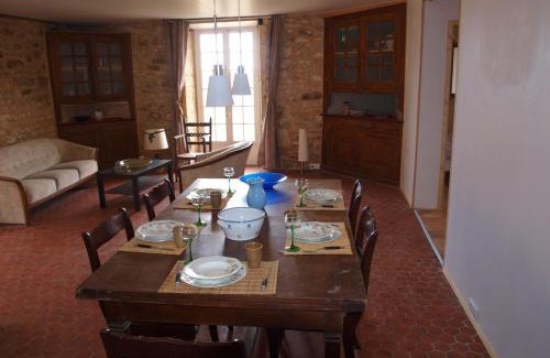 Peyzac-le-Moustier House | Three lovely g tes surrounded by nature with private swimming pool and garden