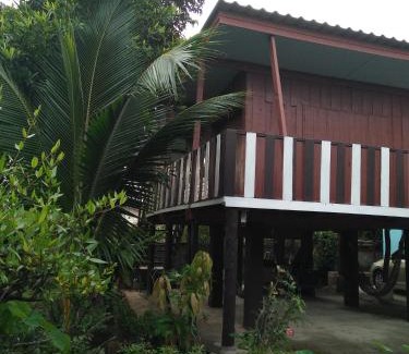 Doi Saket House | Three moon