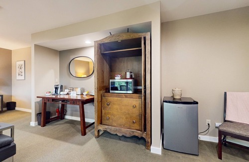 Rosario Condo | Three ocean/mountain view condos with balconies, near Moran State Park