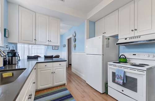 Laurel Park House | Three Palms Bungalow Downtown Sarasota