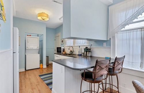 Laurel Park House | Three Palms Bungalow Downtown Sarasota