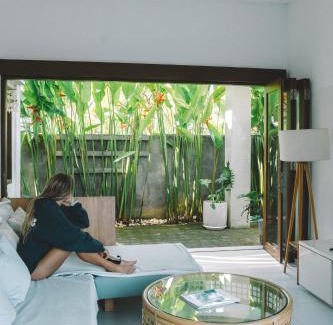 Medewi Bed & Breakfast | Three Palms Surf & Stay Medewi