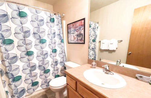 Sisters House | Three Peaks Retreat - 3 Bedroom 2.5 Bathroom Townhouse