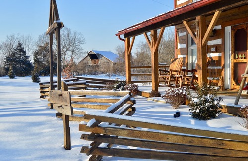 De Mossville Cabin | Three Pines Historic Log Cabin (About 20 Minutes From Ark Encounter)