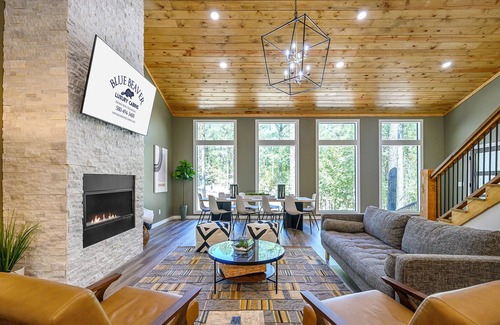 Broken Bow Cabin | Three Pines ; Hosted by Blue Beaver