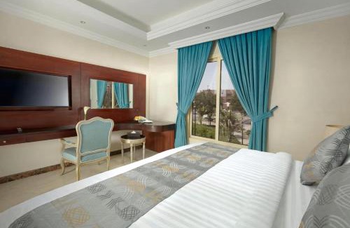 Sari Street Hotel | Three Points Al Salama