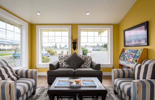 Sedro-Woolley Hotel | Three Rivers Inn