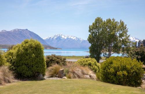 Lake Tekapo Cabin | Three Rivers Lodge