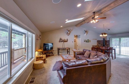Sunriver House | Three Rivers Lodge