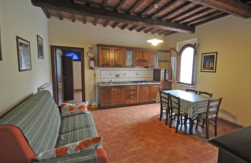 Montecatini Val di Cecina House | Three-room apartment #5 with pool and WIFI in the Tuscan countryside