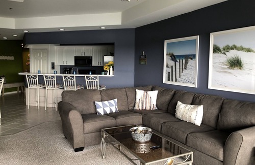 Lake Ozark Condo | Three Rooms With A View