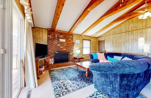 Moneta House | Three Sheets to the Wind