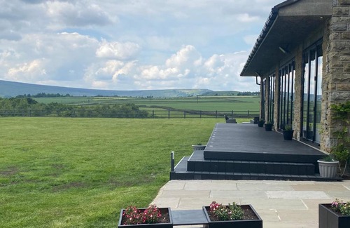 Honley House | Three-winds-guesthouse