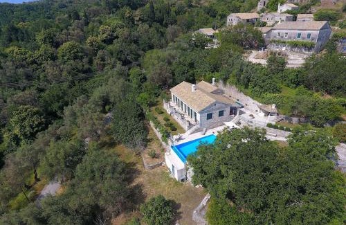 Petaleia Villa | Thresher's House