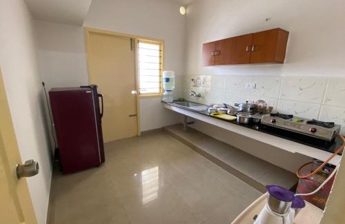 Hope College Apartment | ThulasiRams Service Apartments
