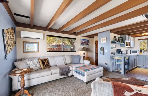 Prescott Ski Chalet | Thumbe Butte Vacation Rental | 2-BR Chalet in the Mtns, Pup Friendly, Prescott | Incredible Mtn Views 5min to Wsky Row