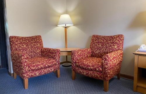 Norman Hotel | Thunderbird Lodge, Norman, OK