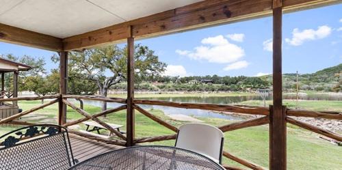 Burnet Apartment | Thunderbird Lodge