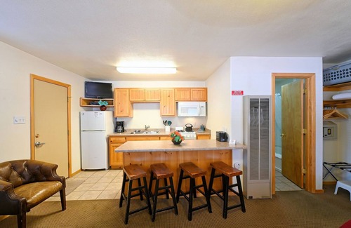 Red River Cabin | Thunderbird Lodge