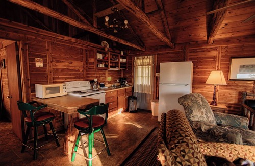 Burnet Cabin | Thunderbird Resort & Event Center