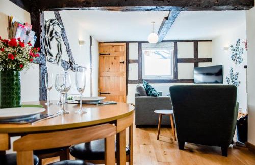 Church Stretton House | Thursdays Corner Tudor Cottage